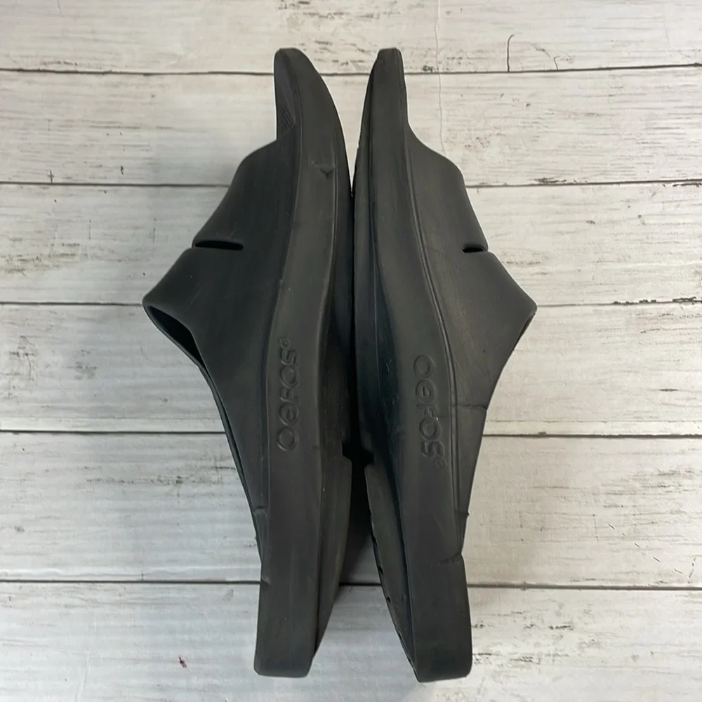 Oofos OOahh Slide Sandals
